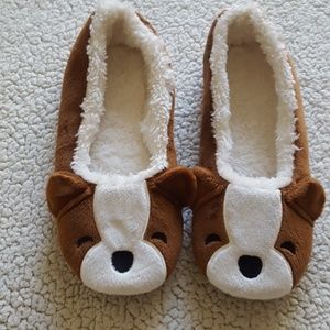 Cute puppy slippers - never worn